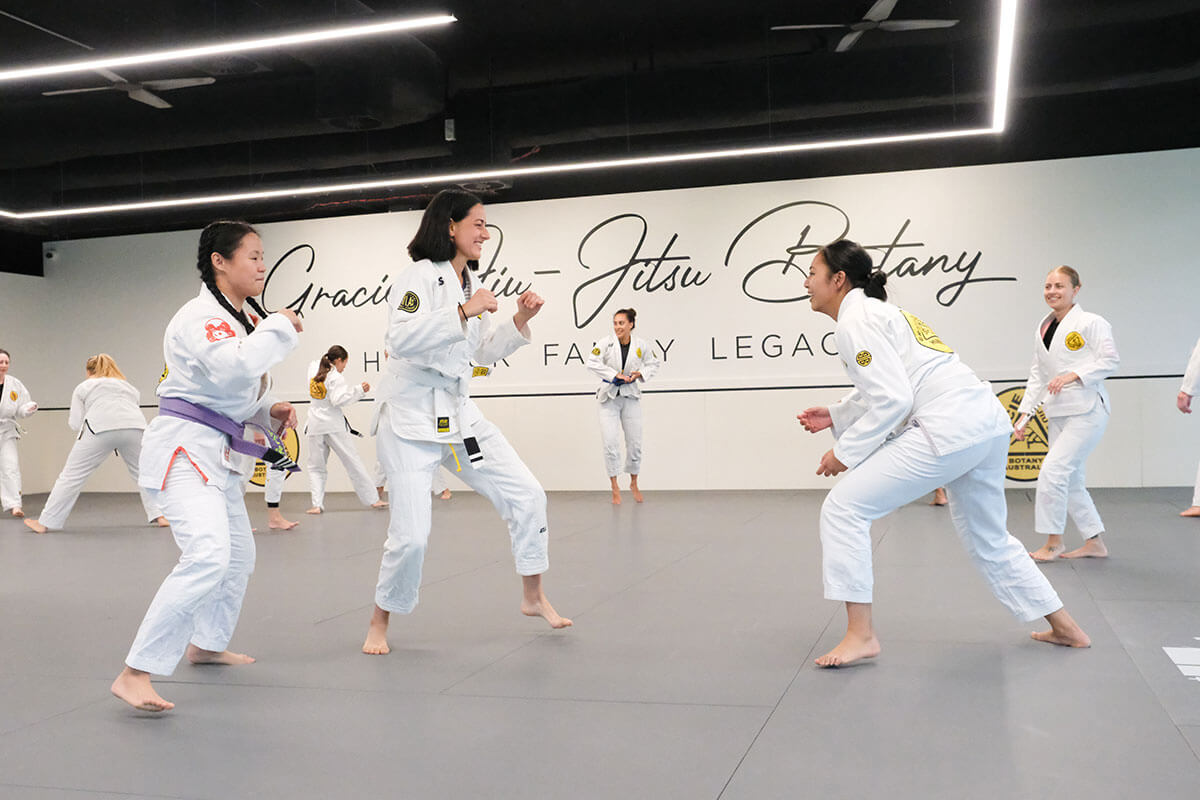 gracie botany women only classes